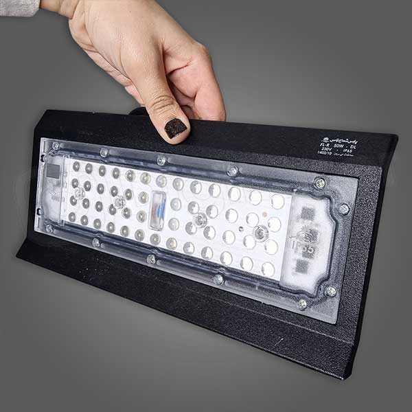 پروژکتور 80 وات پارس شعاع (آرشیدا)